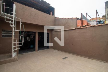 Casa à venda com 160m², 3 quartos e 1 vaga Casa à venda com 160m², 3 quartos e 1 vagaQuintal