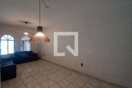 Sala de Jantar de casa à venda com 3 quartos, 160m² em Ferreira, São Paulo