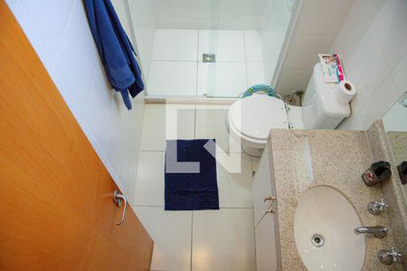 Apartamento à venda com 94m², 2 quartos e 2 vagas Apartamento à venda com 94m², 2 quartos e 2 vagasBanheiro