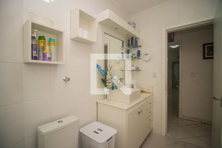 Casa à venda com 178m², 4 quartos e 2 vagasBanheiro da Suíte