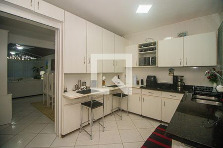 Casa à venda com 178m², 4 quartos e 2 vagasCozinha