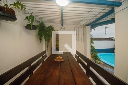 Casa à venda com 178m², 4 quartos e 2 vagasÁrea de lazer