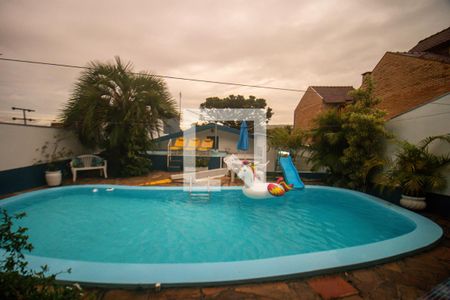 Casa à venda com 178m², 4 quartos e 2 vagasPátio