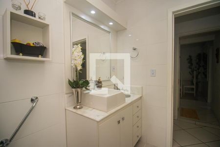 Casa à venda com 178m², 4 quartos e 2 vagasBanheiro Social