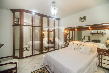 Casa à venda com 178m², 4 quartos e 2 vagasSuíte