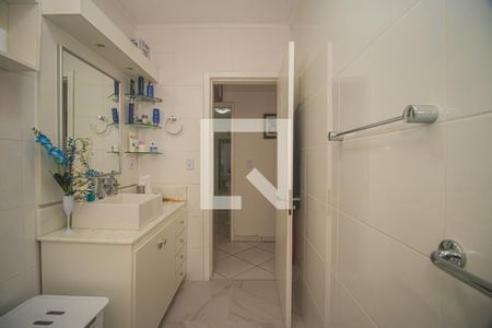 Casa à venda com 178m², 4 quartos e 2 vagasBanheiro da Suíte