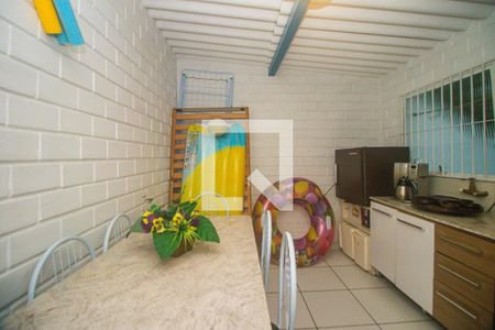 Casa à venda com 178m², 4 quartos e 2 vagasDepósito