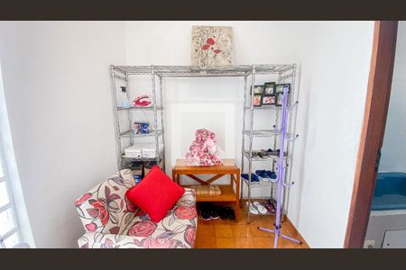 Casa à venda com 246m², 3 quartos e 4 vagasCloset