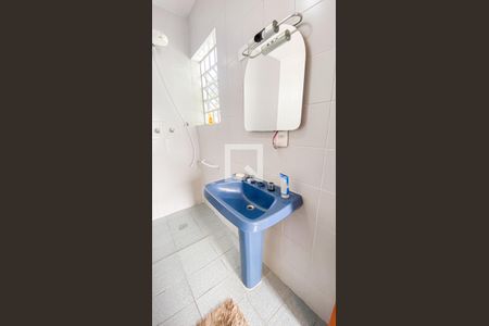 Casa à venda com 246m², 3 quartos e 4 vagasBanheiro da Suíte