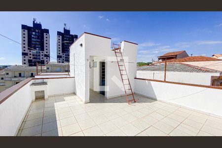Casa à venda com 246m², 3 quartos e 4 vagasCobertura