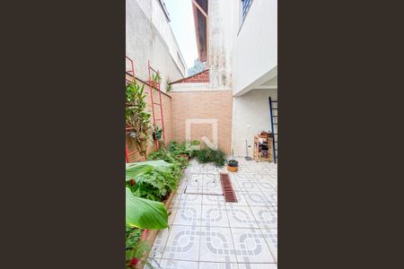 Casa à venda com 246m², 3 quartos e 4 vagasQuintal