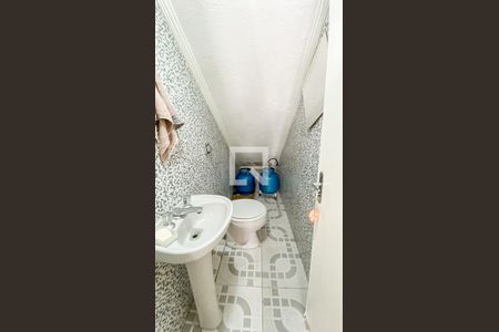 Casa à venda com 246m², 3 quartos e 4 vagasBanheiro Garagem - Quintal