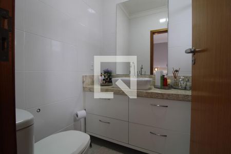 Casa à venda com 175m², 3 quartos e 4 vagasBanheiro da suíte 3
