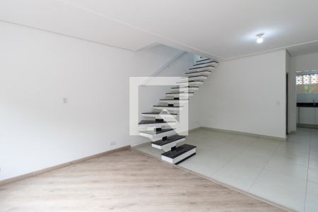 Sala de casa para alugar com 3 quartos, 140m² em Vila Santa Clara, São Paulo