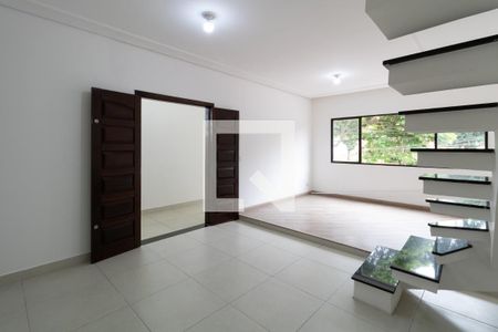 Sala de casa para alugar com 3 quartos, 140m² em Vila Santa Clara, São Paulo