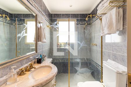 Apartamento para alugar com 317m², 4 quartos e 5 vagasSuíte 1 - Banheiro