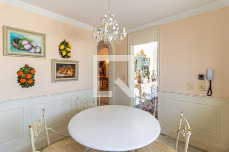 Apartamento para alugar com 317m², 4 quartos e 5 vagasCopa