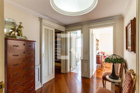 Apartamento para alugar com 317m², 4 quartos e 5 vagasSuíte 4 - Acesso