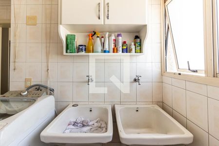 Apartamento para alugar com 317m², 4 quartos e 5 vagasÁrea de Serviço