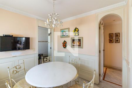 Apartamento para alugar com 317m², 4 quartos e 5 vagasCopa