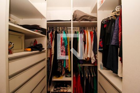 Apartamento à venda com 115m², 2 quartos e 1 vagaCloset