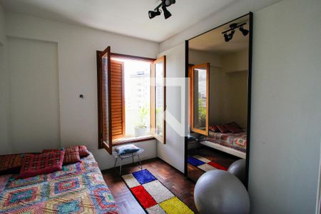 Quarto de apartamento à venda com 2 quartos, 115m² em Sion, Belo Horizonte