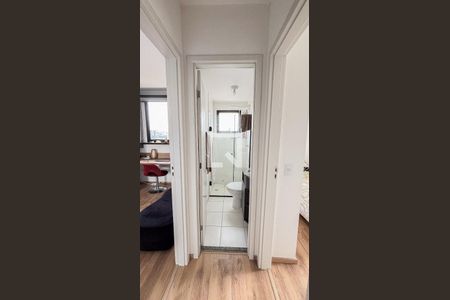 Corredor de apartamento para alugar com 1 quarto, 39m² em Santa Maria, Santo André