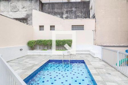 Apartamento à venda com 47m², 2 quartos e 1 vaga Apartamento à venda com 47m², 2 quartos e 1 vagaÁrea comum - Piscina