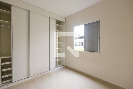 Suíte de apartamento para alugar com 3 quartos, 68m² em Parque Santo Antônio, Taubaté