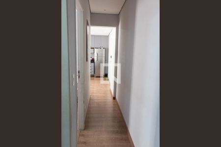Corredor de apartamento à venda com 2 quartos, 60m² em Vila Marina, São Paulo
