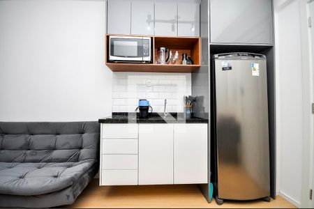 Cozinha de apartamento para alugar com 1 quarto, 30m² em Sumaré, São Paulo