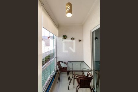 Varanda Sala  de casa de condomínio à venda com 2 quartos, 125m² em Vila Granada, São Paulo