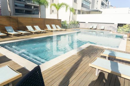 Studio à venda com 24m², 1 quarto e sem vagaÁrea comum - Piscina