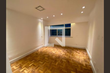 Apartamento à venda com 3 quartos, 180m² em Copacabana, Rio de Janeiro