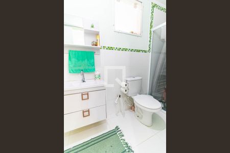 Casa à venda com 150m², 3 quartos e 1 vaga Casa à venda com 150m², 3 quartos e 1 vagaBanheiro Sala