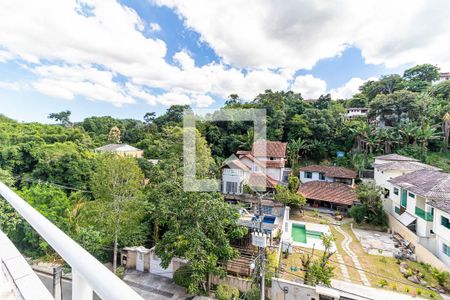 Casa à venda com 150m², 3 quartos e 1 vaga Casa à venda com 150m², 3 quartos e 1 vagaÁrea externa