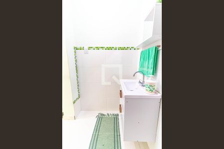 Casa à venda com 150m², 3 quartos e 1 vaga Casa à venda com 150m², 3 quartos e 1 vagaBanheiro Sala