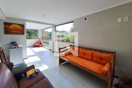 Sala de casa à venda com 3 quartos, 300m² em Vila Progresso, Niterói