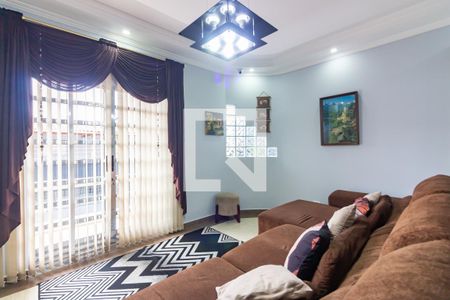 Casa à venda com 280m², 4 quartos e 6 vagasSala