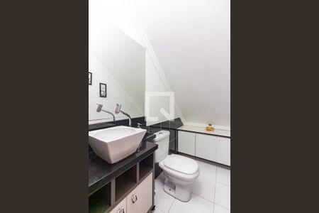 Casa à venda com 280m², 4 quartos e 6 vagasLavabo