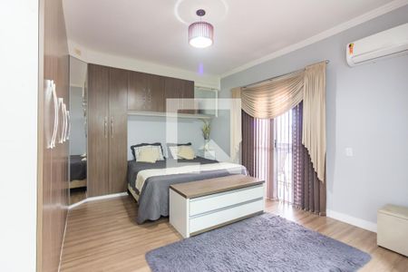 Casa à venda com 280m², 4 quartos e 6 vagasSuíte