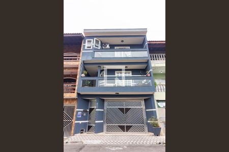 Casa à venda com 280m², 4 quartos e 6 vagasFachada