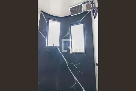 Casa à venda com 280m², 4 quartos e 6 vagasBanheiro da Suíte