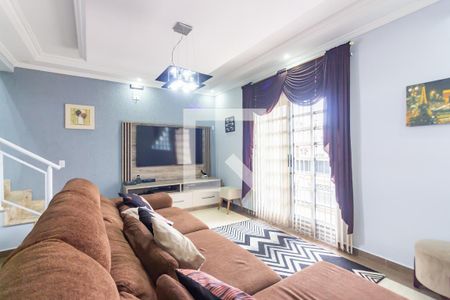 Casa à venda com 280m², 4 quartos e 6 vagasSala