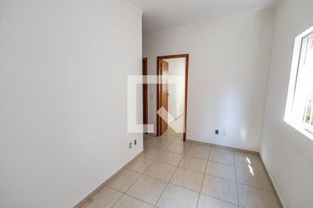 Sala de apartamento para alugar com 2 quartos, 50m² em Jaqueline, Belo Horizonte