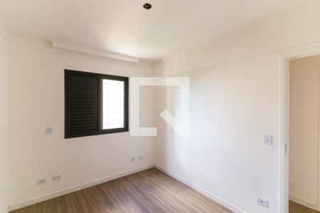 Quarto 1 de apartamento à venda com 2 quartos, 72m² em Jardim Maria Rosa, Taboão da Serra