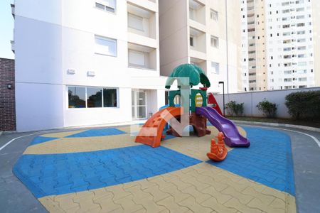 Apartamento para alugar com 80m², 2 quartos e 2 vagasÁrea comum - Playground