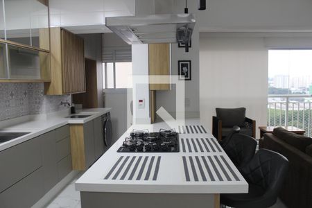 Cozinha de apartamento para alugar com 2 quartos, 80m² em Água Branca, São Paulo