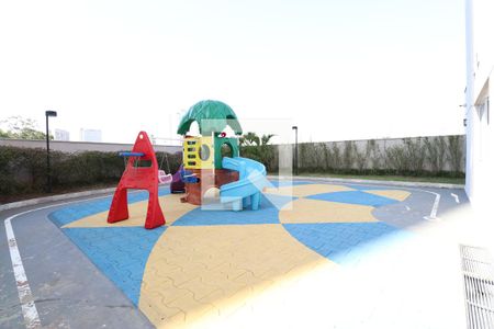 Apartamento para alugar com 80m², 2 quartos e 2 vagasÁrea comum - Playground