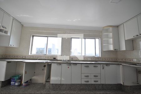 Apartamento para alugar com 150m², 3 quartos e 3 vagasCozinha